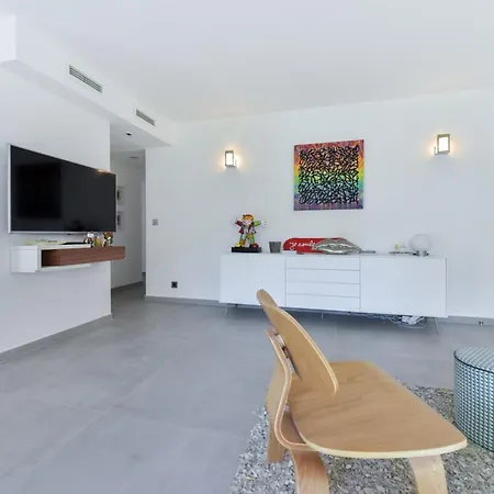 3-br 3 Minutes To The Croisette *