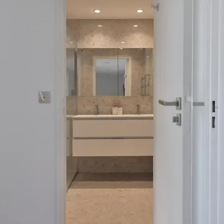 3-br 3 Minutes To The Croisette كان