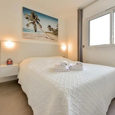 3-br 3 Minutes To The Croisette شقة *