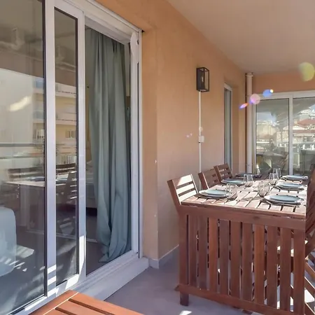 3-br 3 Minutes To The Croisette Lejlighed *