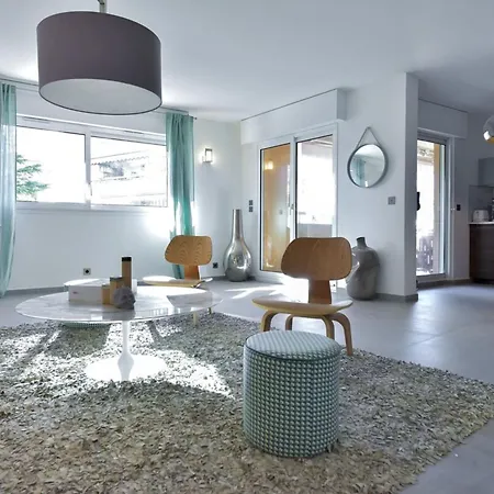 Apartament 3-br 3 Minutes To The Croisette Cannes