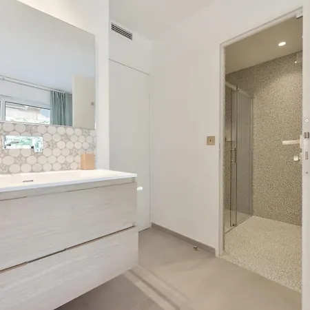 3-br 3 Minutes To The Croisette Apartment